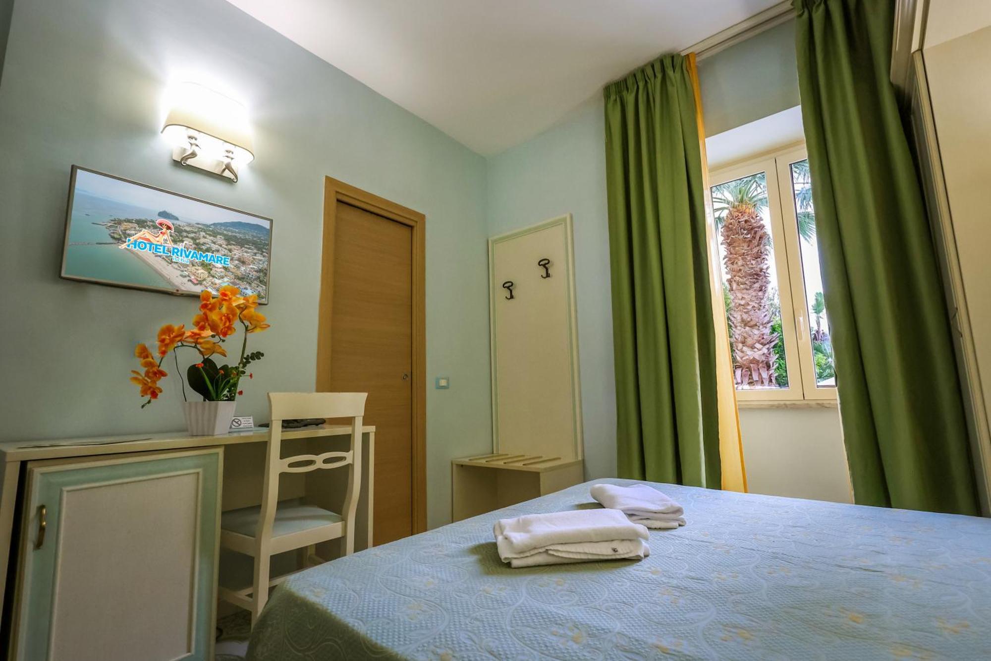 Hotel Rivamare Ischia Bagian luar foto