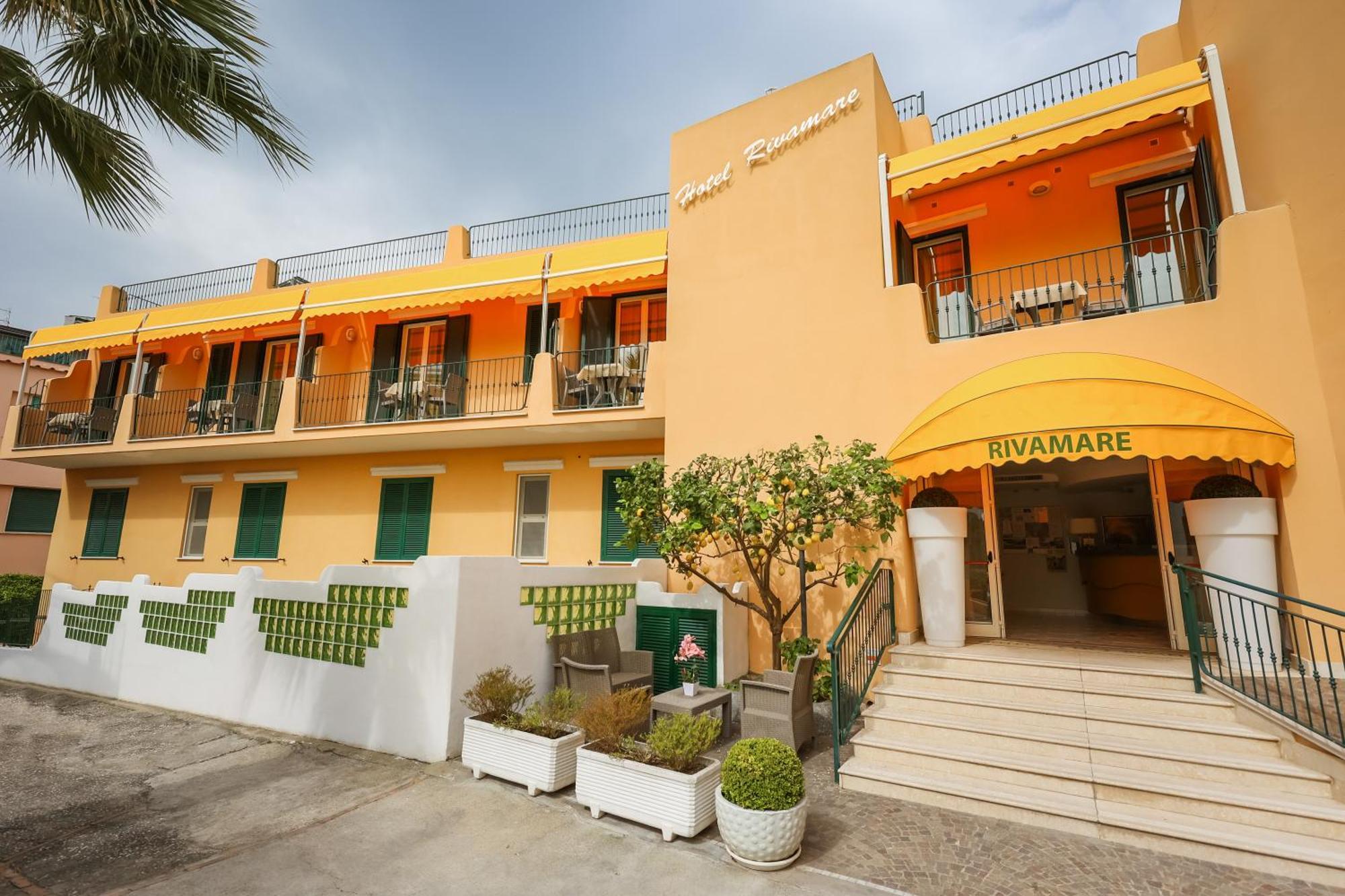 Hotel Rivamare Ischia Bagian luar foto