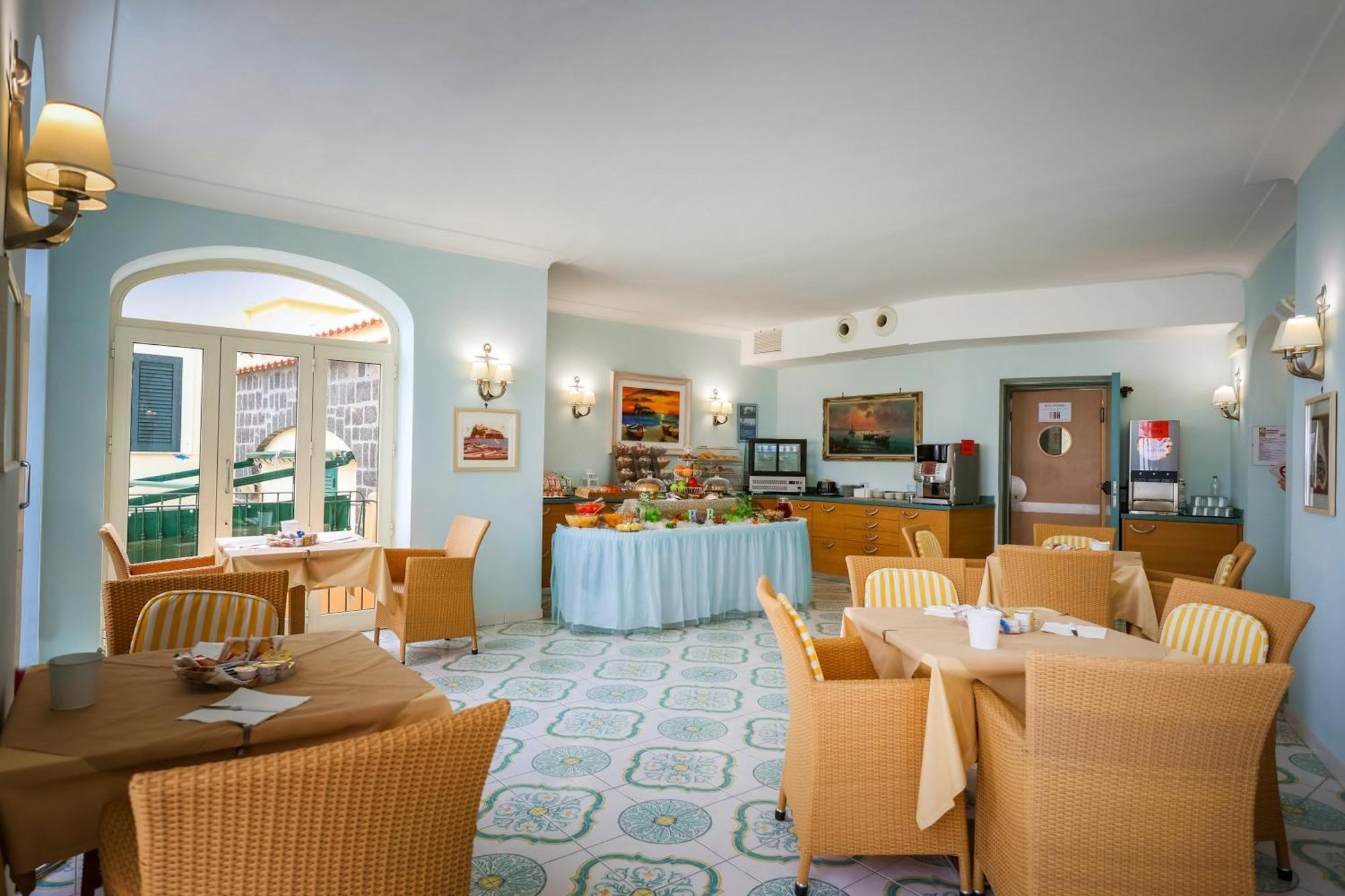 Hotel Rivamare Ischia Bagian luar foto