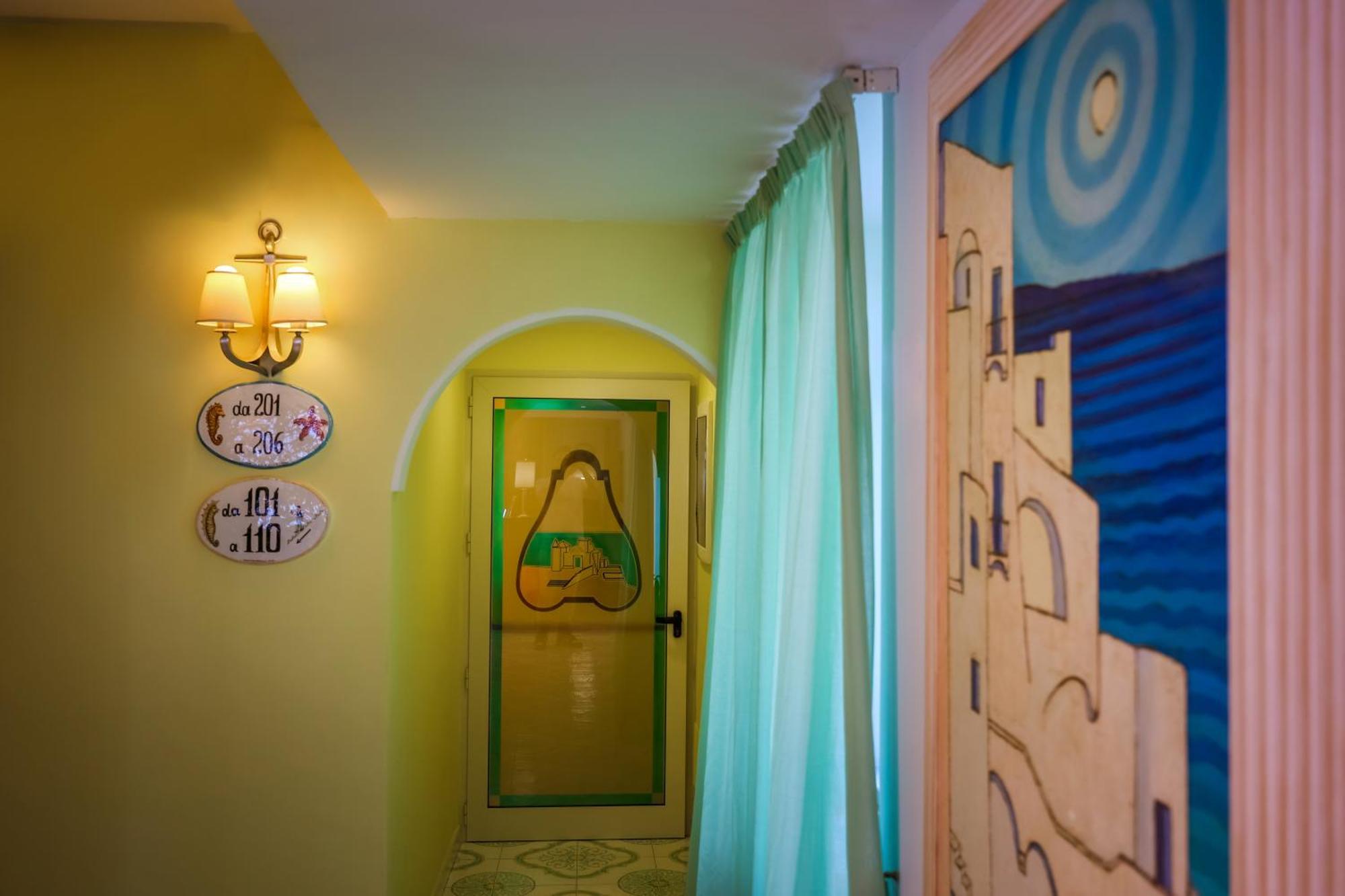 Hotel Rivamare Ischia Bagian luar foto